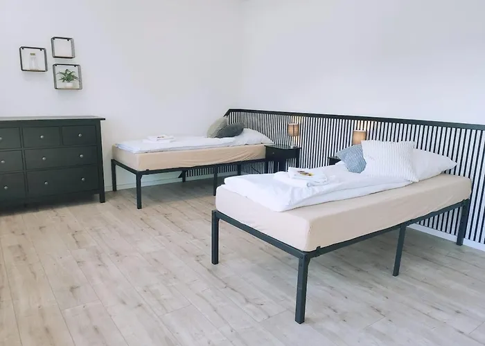 6 Persons Design Near Freiburg And Black Forest דירה